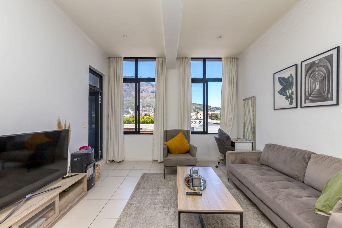 One Bedroom Air BnB Friendly. - Photo 5