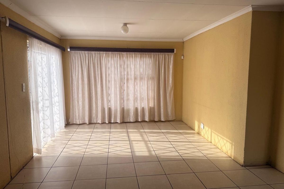 3 bedrooms house to rent in The Orchards - Photo 4