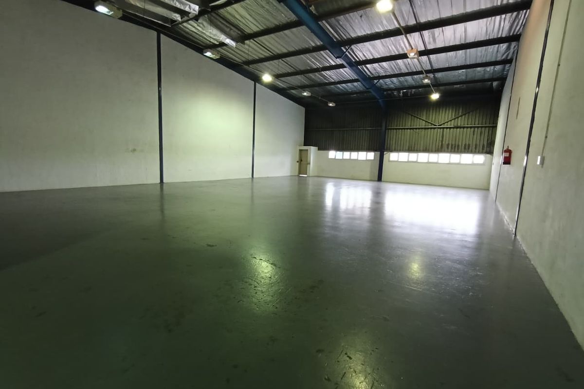 363m2 CLEAN & NEAT WAREHOUSE TO LET – HEART OF WESTMEAD - Photo 5