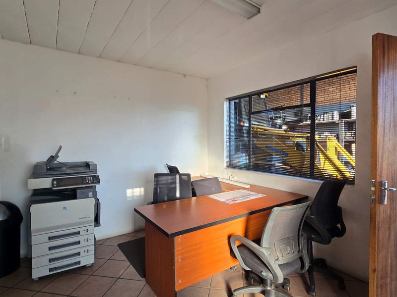 Industrial Workshop with Offices, Mezzanine Storage & Excellent Access - Photo 1