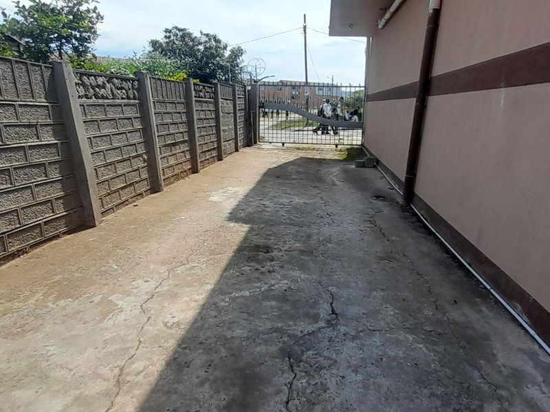 Perfect for business or investment - Photo 2