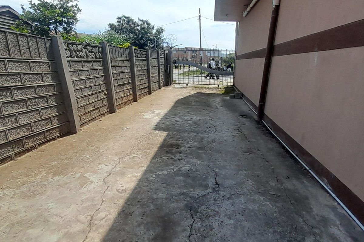 Perfect for business or investment - Photo 2