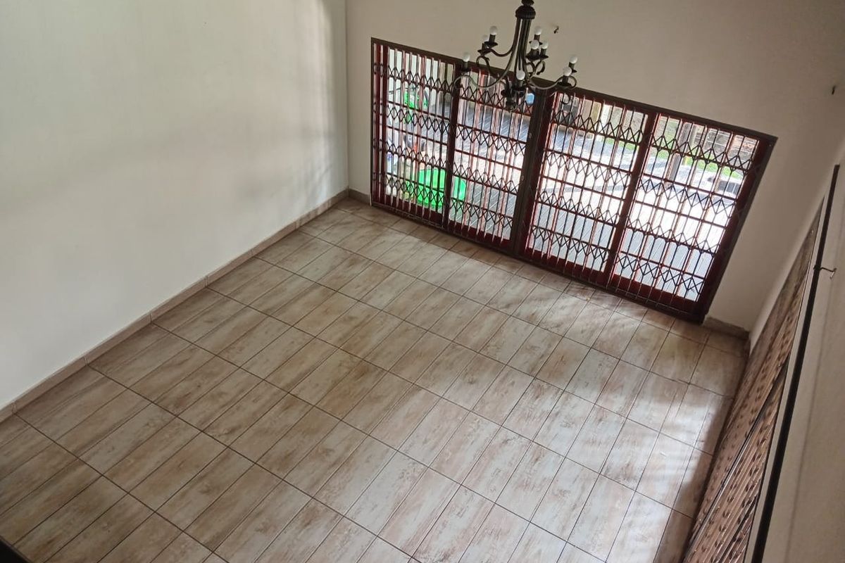 Spacious 4-Bedroom Family Home with Pool, Lapa & Entertainment Area - Photo 4