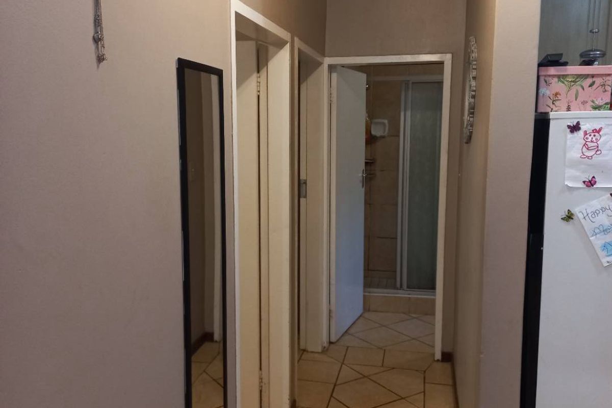 2 Bedroom Apartment Available in Equestria Estate - Photo 4