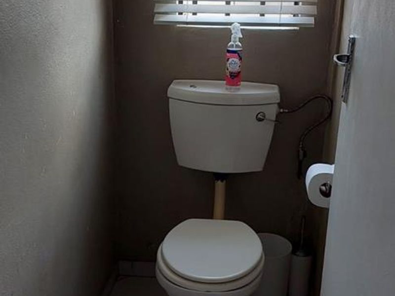 3 Bedroom House in Rosslyn - Photo 8