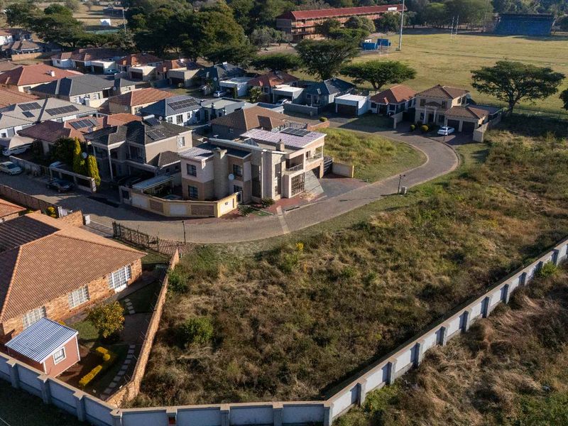 Prime Vacant Stand in Secure Heatherview Estate, Akasia - Photo 3