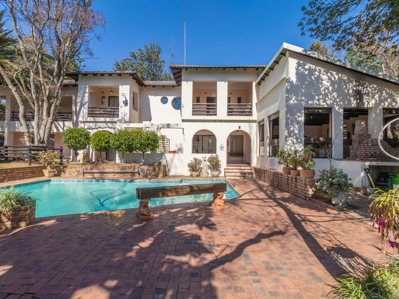 Versatile Investment Property with Development Potential in a Prime Location - Photo 4