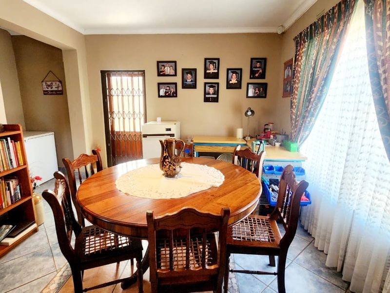 Spacious, Stylish and much more for the whole family - Photo 10