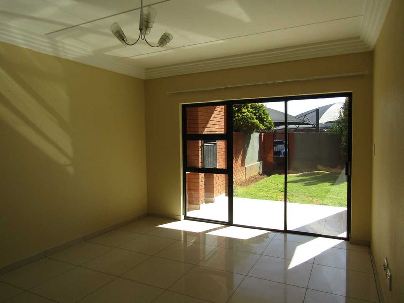 Lifestyle Living Lock Up And GO - Photo 8