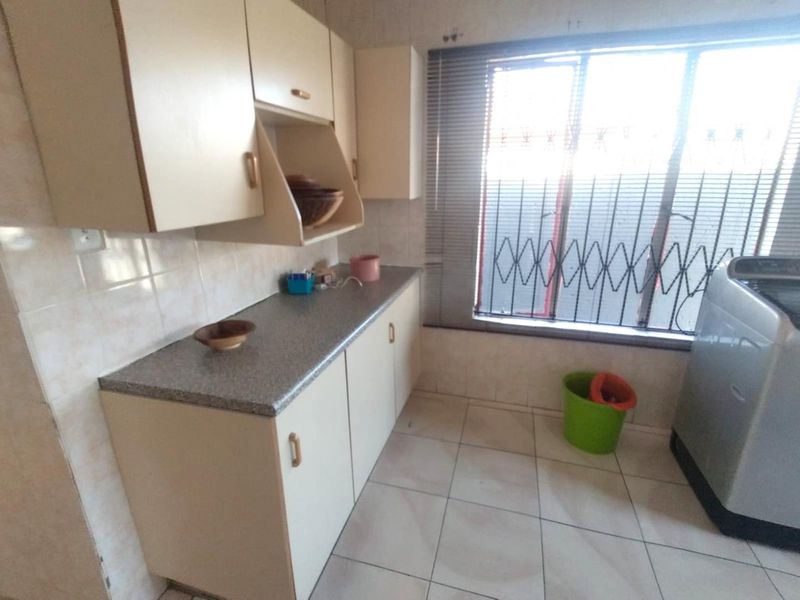 3 Bedroom House for sale in Alveda - Photo 6