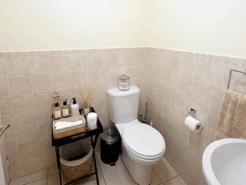 Charming 3-Bedroom Apartment at The Plum, Hyde Park - Photo 5