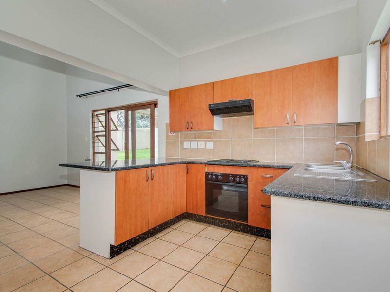 3 Bedroom Cluster for sale in Randpark Ridge - Photo 6