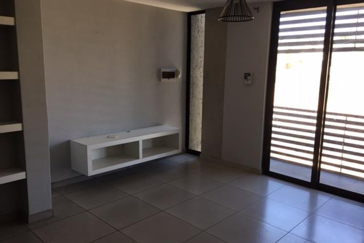 TOP FLOOR | 2 BEDROOM APARTMENT FOR SALE @ WILD OLIVE APARTMENTS!! PLUS A STORE ROOM - Photo 5