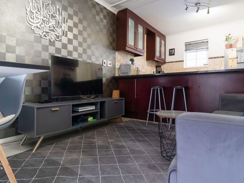 Bargain Buy: Investor alert, Brilliant Buy, Brilliant Price. - Photo 8