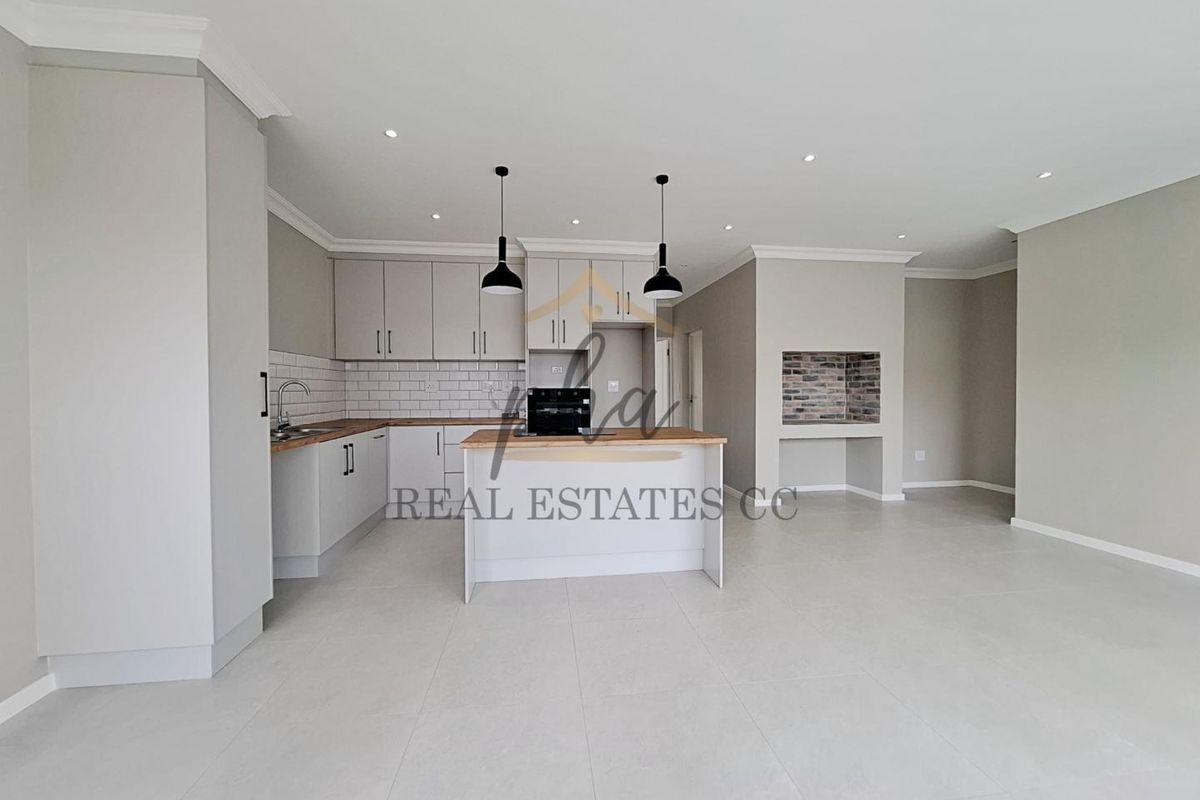 Modern Coastal Luxury – Newly Built 3-Bed, 3-Bath Home in Ocean View - Photo 3