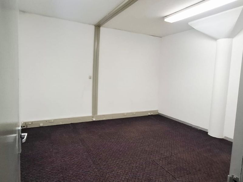 **Impeccably Maintained Offices in a Premier Business Hub** - Photo 4