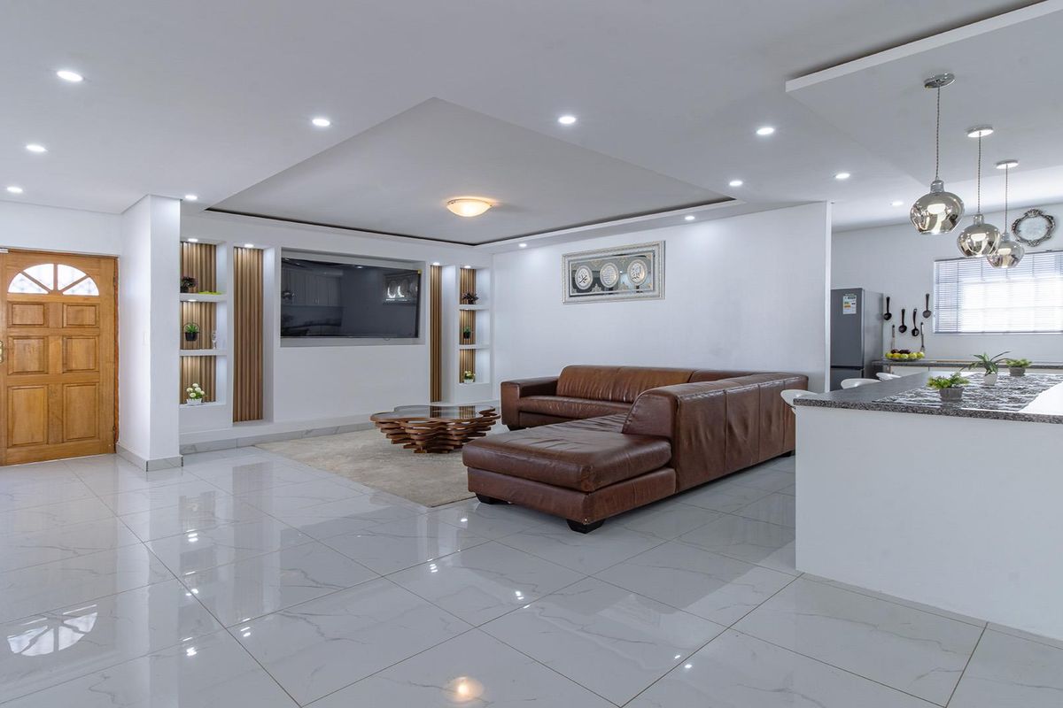 Your perfect escape in one of Parklands’ most peaceful pockets. - Photo 3