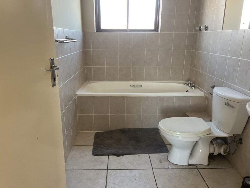 Two bedroom Apartment - Photo 10