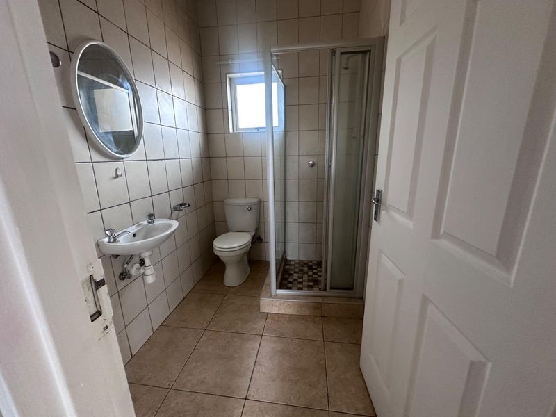 Townhouse For Sale Khomasdal Peneyambeko - Photo 7