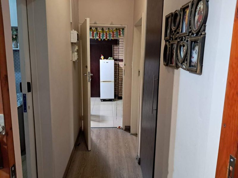 4 Bedroom House for Sale - Photo 8