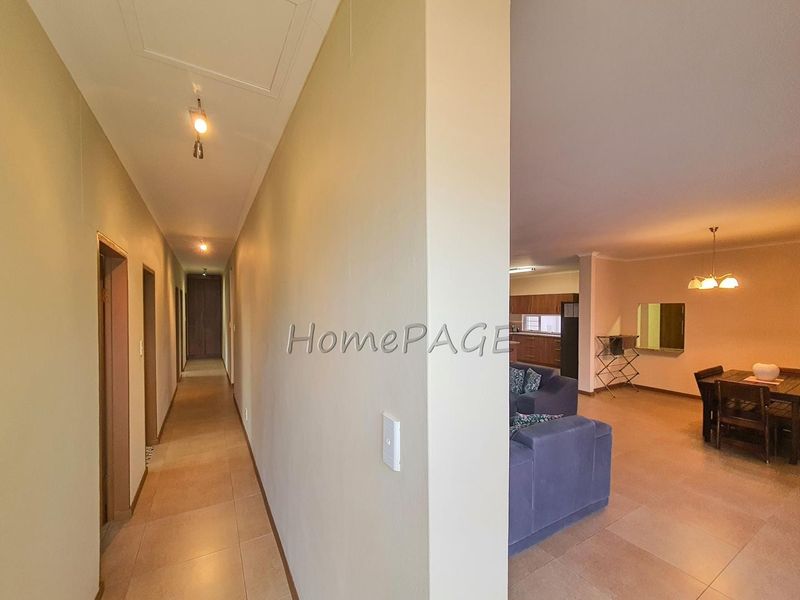 Ext 11, Henties Bay:  4 Bedr Entertainers dream is for Sale - Photo 3