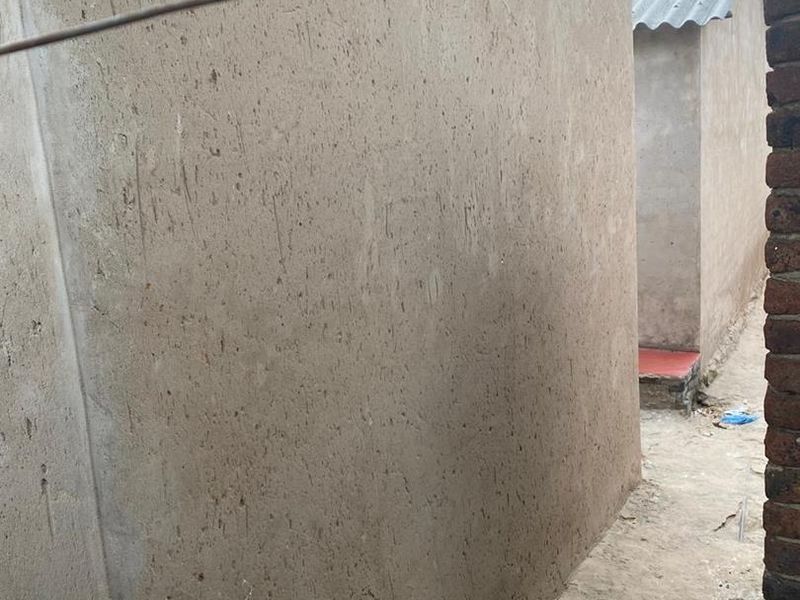 House in Umfuyaneng Tembisa - Photo 5