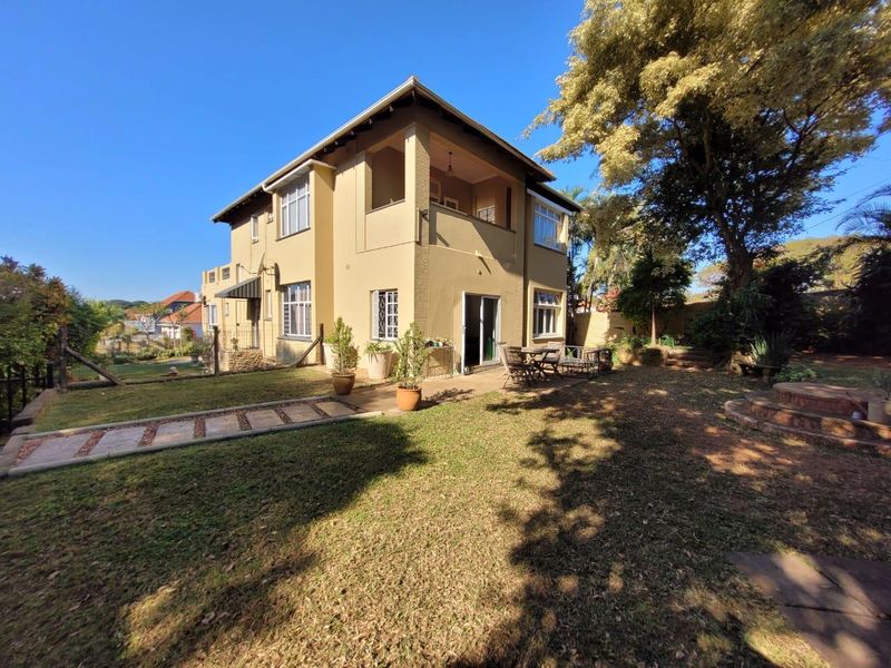 **Exceptional Investment Opportunity: Dual Maisonettes + Granny Flat** - Photo 9