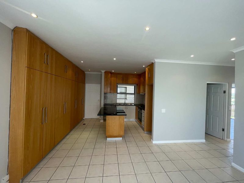Secure estate living - Photo 1