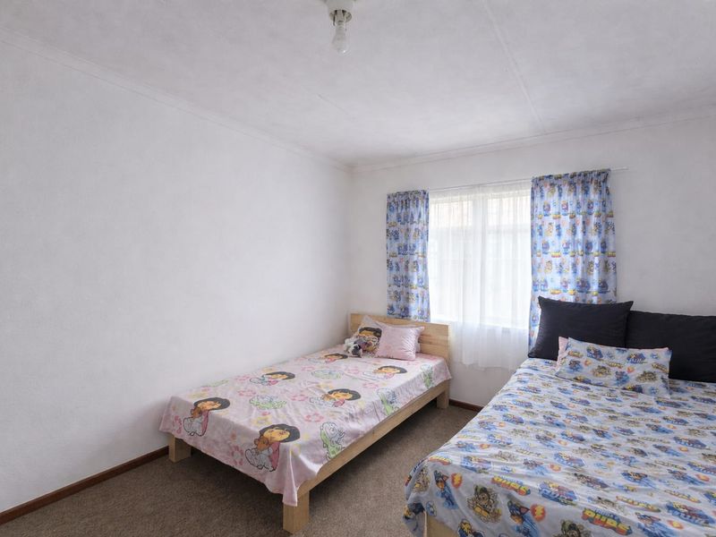 Income Property with Potential to Generate R54,400 Monthly - Photo 8