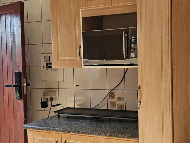 Enormous property for sale. - Photo 5