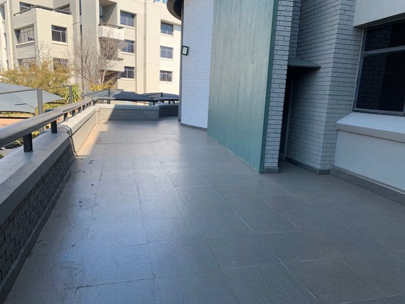 319m2 Ground Floor Office Space To Let at 11 Naivasha Road, Sunninghill - Photo 8