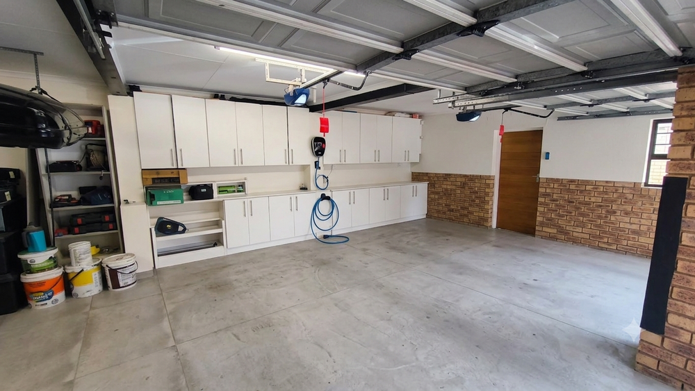 x3 garage