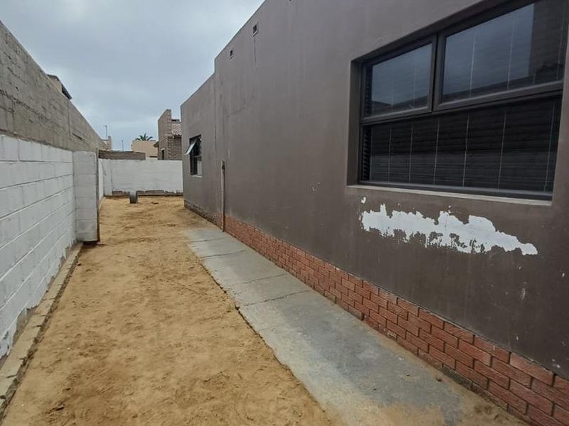 Renovators Dream - Photo 2