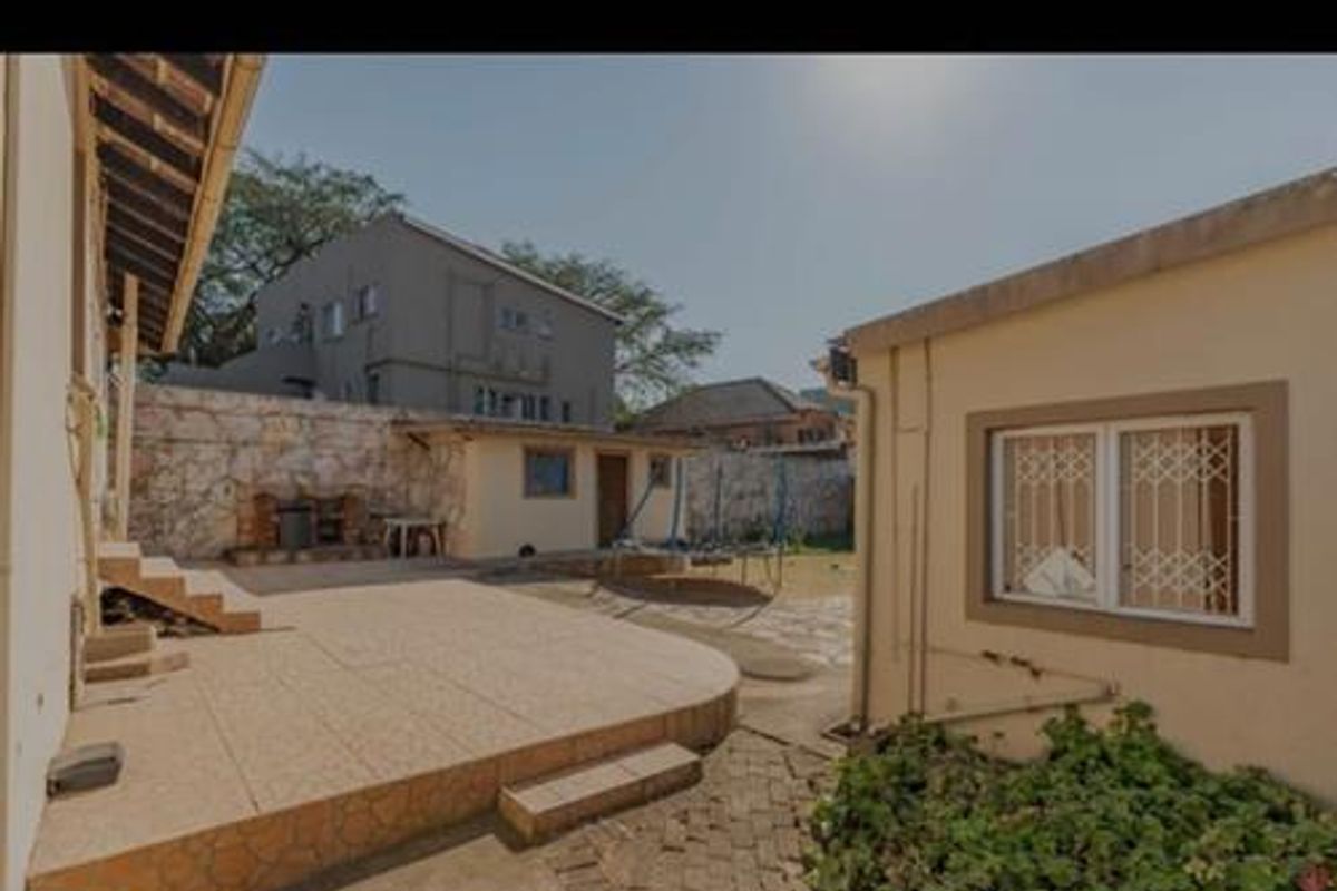 1. Overport Free Standing Dual Living Spaces: Main Home plus Two Outbuildings - Photo 3