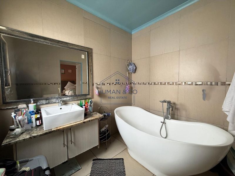 Ideal Starter Home in Fairway Estate. - Photo 9