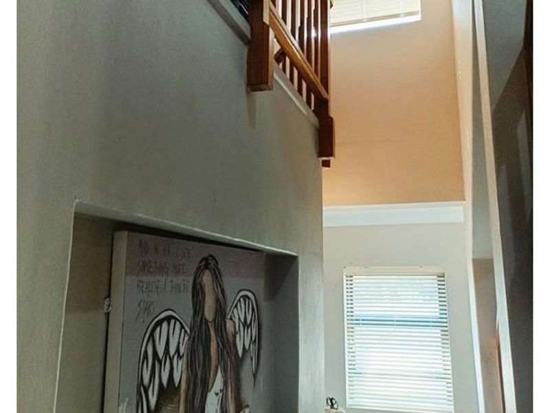 “Spacious Country Home Delight” - Photo 10