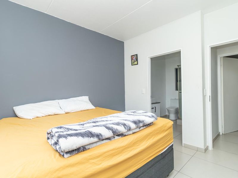 A SPACIOUS APARTMENT IN ISABEL ESTATE AWAITS YOU - Photo 9