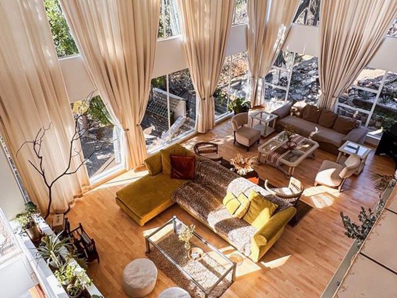 Modern Family Home with Pool in Prime Ludwigsdorf - Photo 4