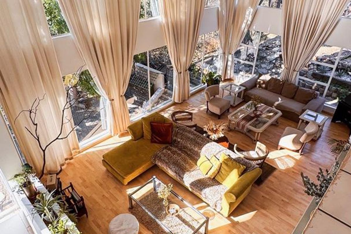 Modern Family Home with Pool in Prime Ludwigsdorf - Photo 4