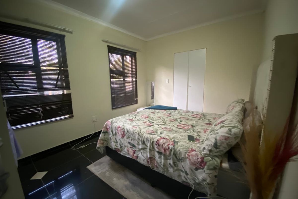 Lock-Up-And-Go 2 Bed 2 Bath in  Groblerpark - Photo 5