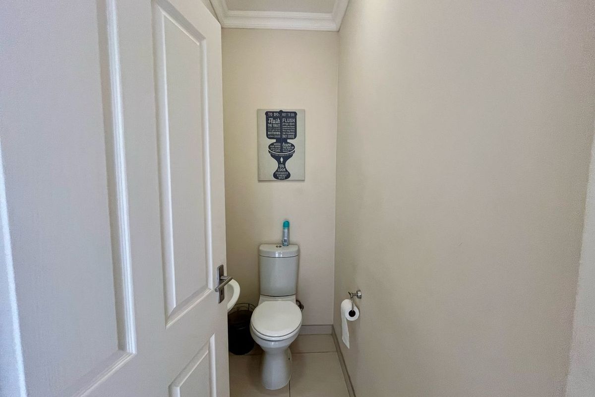 RENT-Freestanding 3-Bedroom Home in Ocean View, Swakopmund - Photo 5