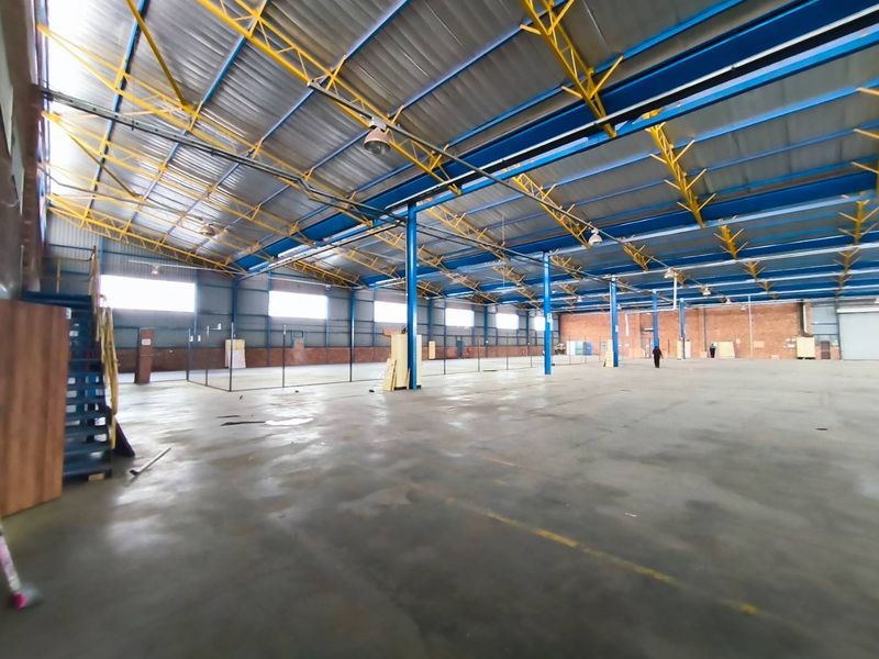 4,616m2 Warehouse To Let in Clayville, Midrand - Photo 9
