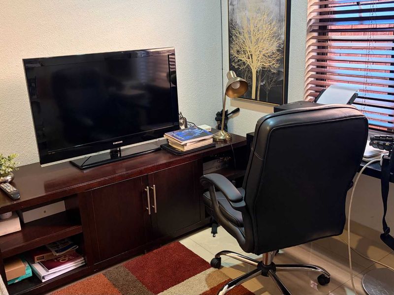 Fully furnished 3 Bedroom 2 bath Home in Noordhang - Photo 9