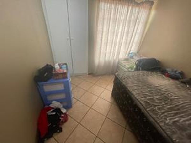 Spacious Family Living in Prime Terenure - Photo 10