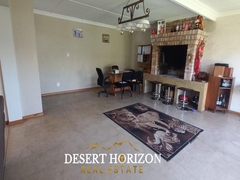 Walvisbay, Central | Family home for sale - Photo 5