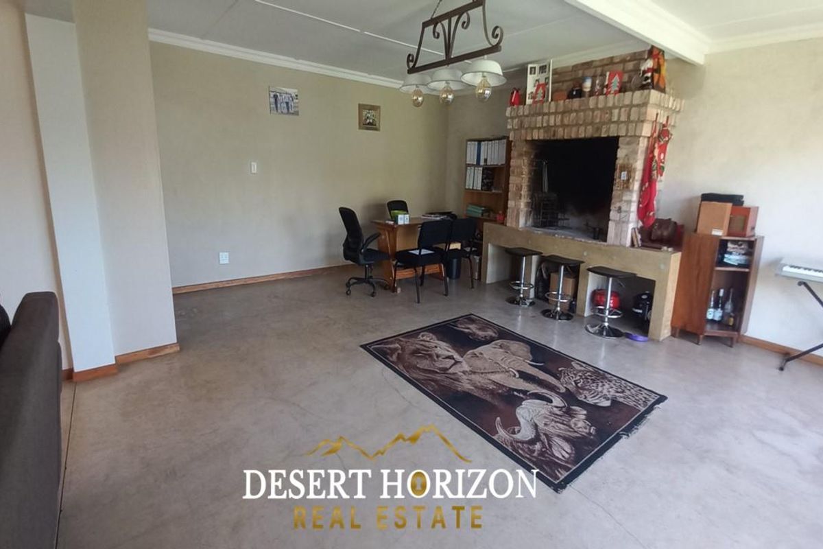 Walvisbay, Central | Family home for sale - Photo 5