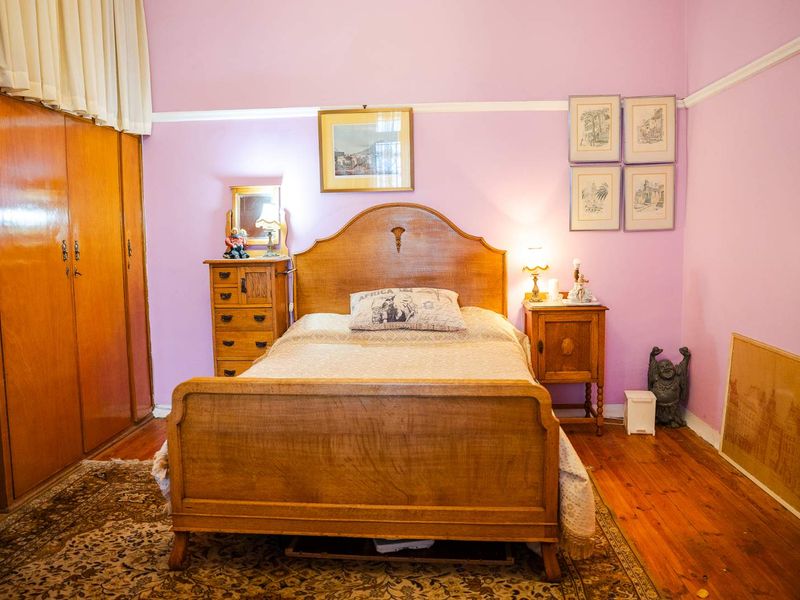 Heritage Charm with Table Mountain & Lion’s Head Views in Vredehoek - Photo 8