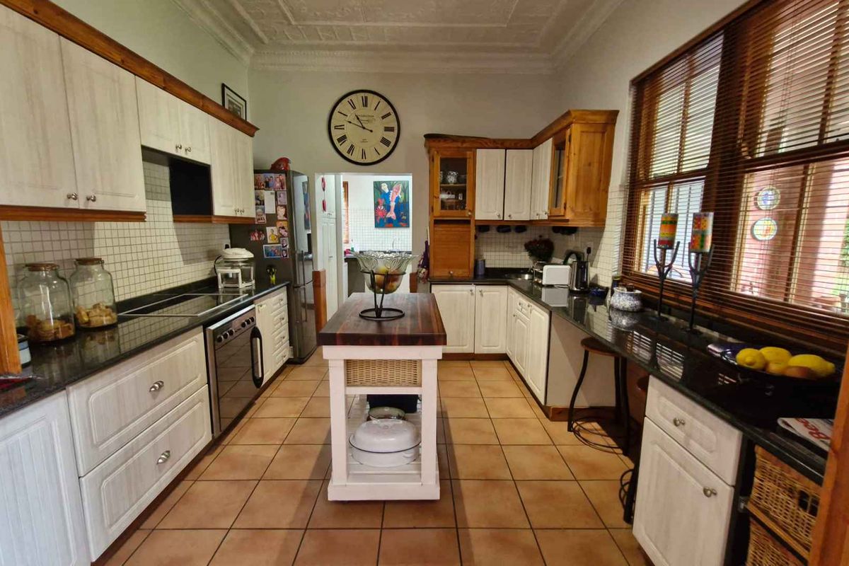 A Prestige Property Listed by Sole Mandate by Prestige Properties - Photo 4