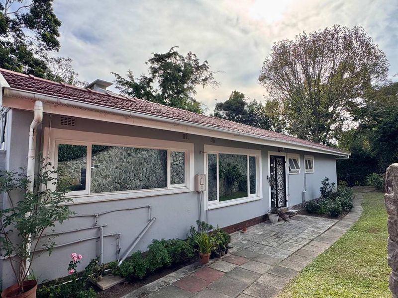 TO RENT - Charming 3-Bedroom Family Home with Separate Flatlet in Westville - Photo 4