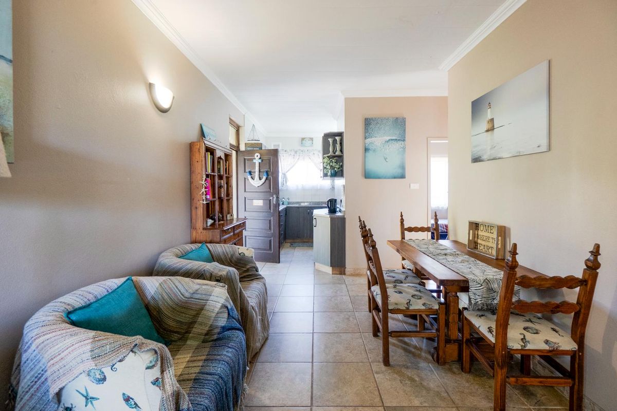 Fully furnished ground floor direct on the beach - Photo 4